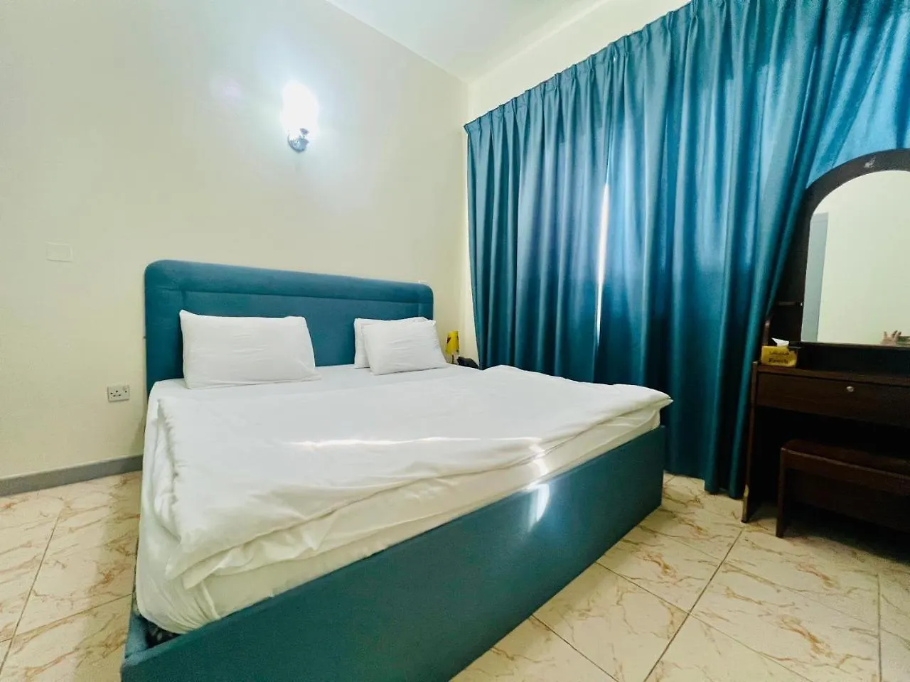 ** Aparthotel Sky Hotel Apartments Dubai United Arab Emirates